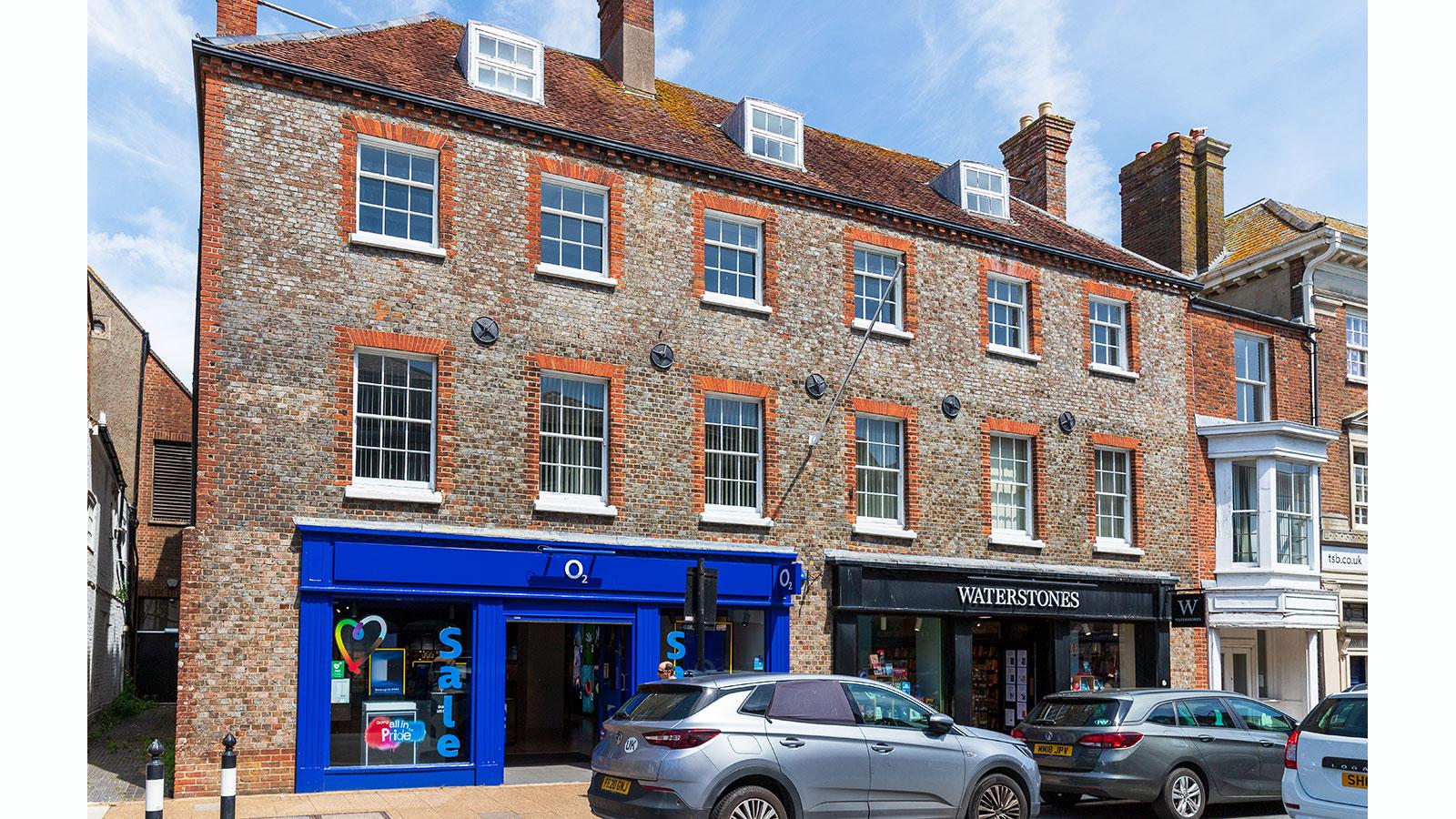 117-118 High Street<br>Newport<br>Isle of Wight<br>PO30 1TP