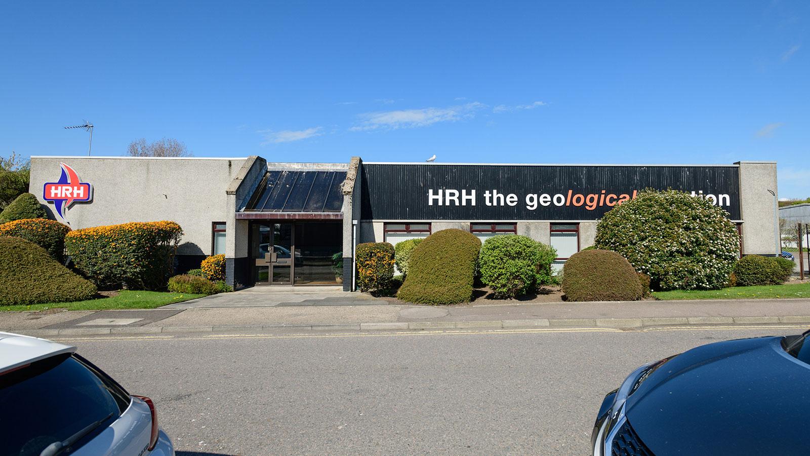 Substantial Office/Workshop Building with large car park/yard area