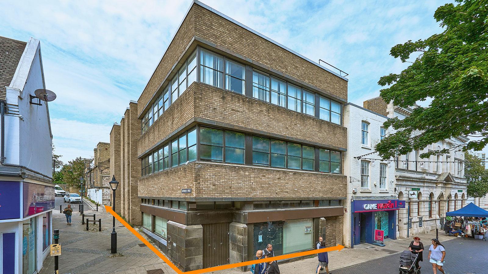 Former Barclays Bank<br>11-13 Queen Street<br>Ramsgate<br>Kent<br>CT11 9DZ