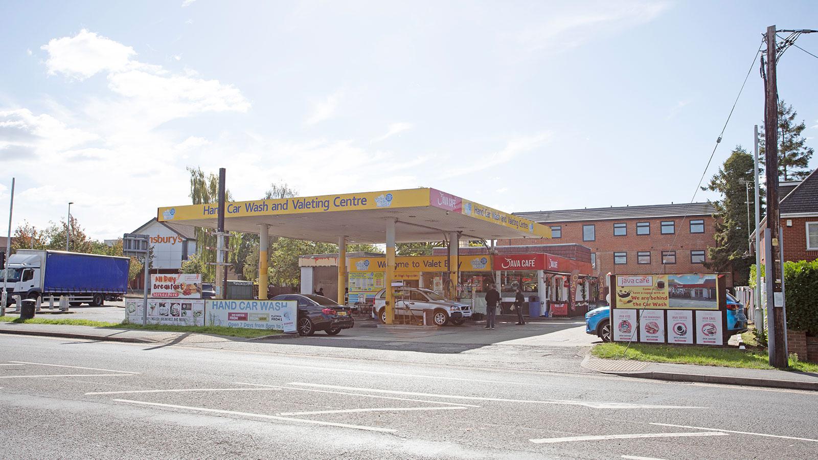 Winnersh Garage<br>398 Reading Road<br>Wokingham<br>Berkshire<br>RG41 5EP