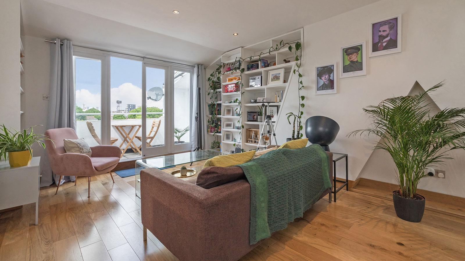 7 New Concorde Apartments<br>96 Webster Road, Bermondsey<br>London<br>SE16 4DF