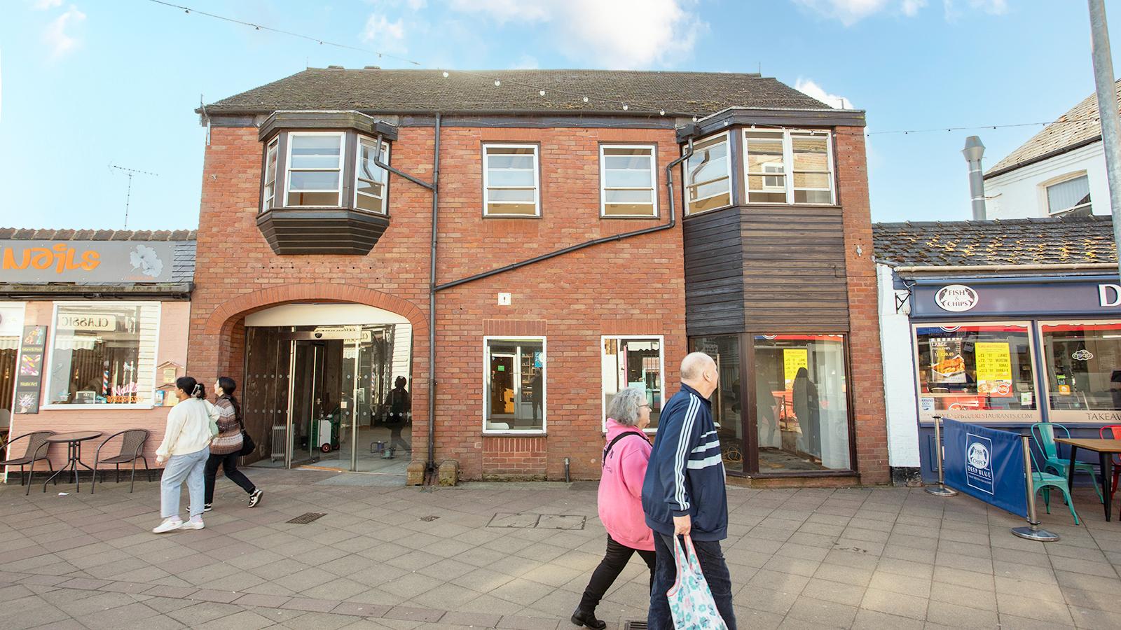 24 Market Street<br>Newmarket<br>Suffolk<br>CB8 8EF