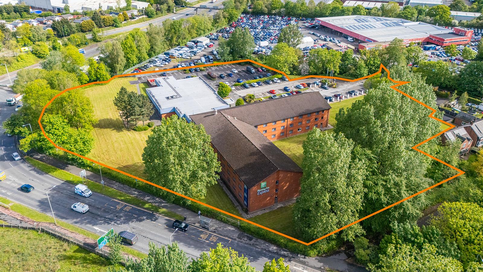 Holiday Inn Express<br>Reedfield Place, Walton Summit Centre, Bamber Bridge<br>Preston<br>PR5 8AA