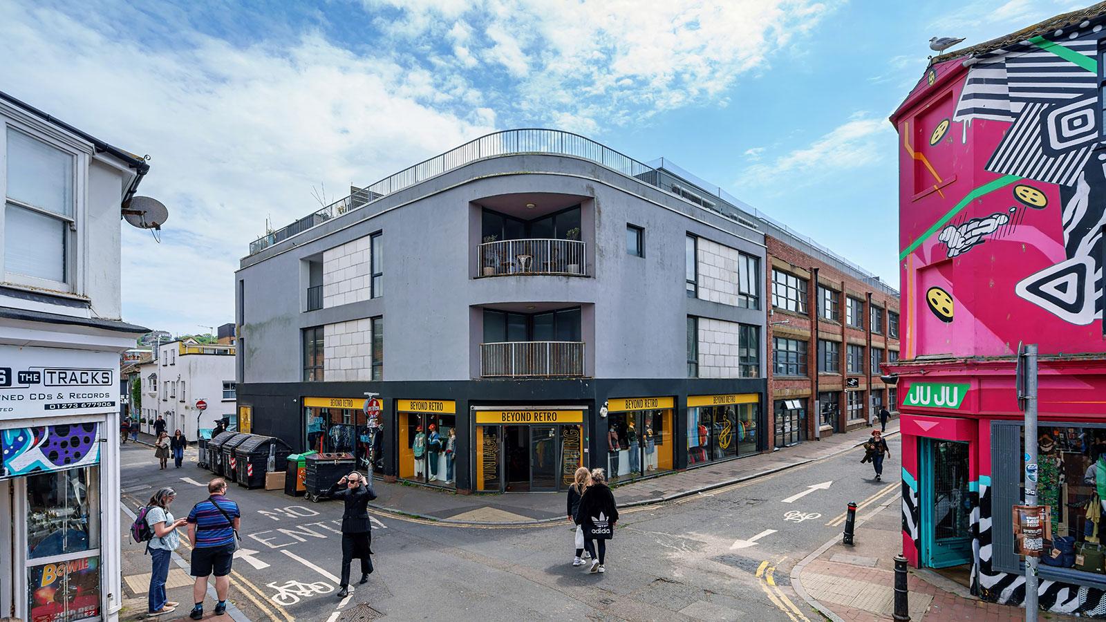 Beyond Retro, 23 Gloucester Road<br>Brighton<br>East Sussex<br>BN1 4AD