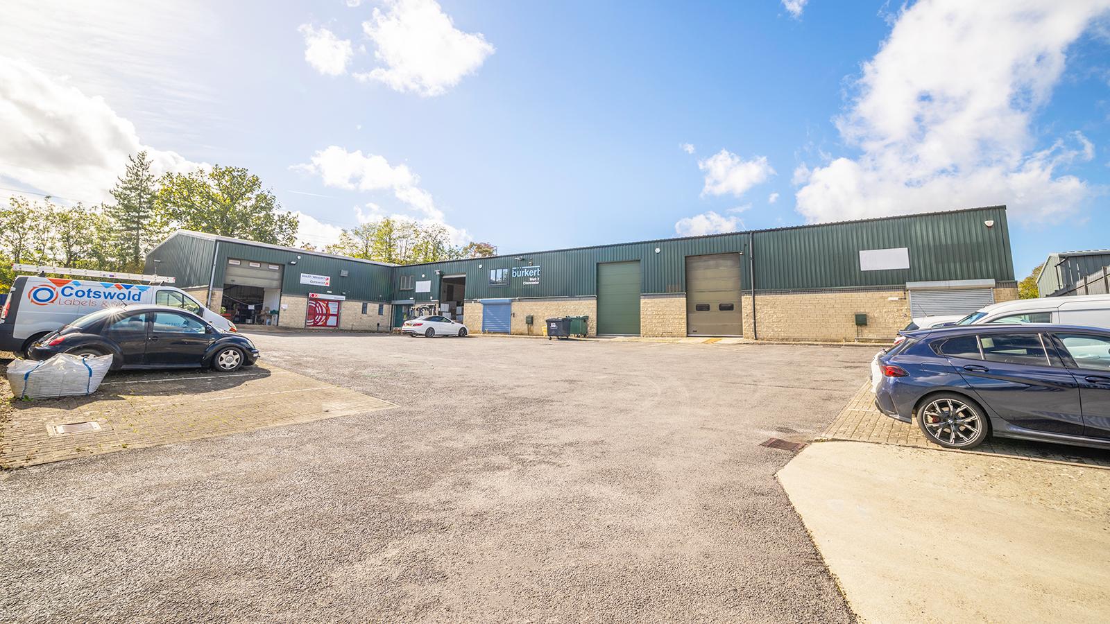 Unit 1 to 4 The Hidings<br>Cirencester<br>Gloucestershire<br>GL7 1YG
