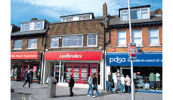 223 Portswood Road<br>Southampton<br>Hampshire<br>SO17 2NF