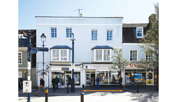 33 High Street<br>Alton<br>Hampshire<br>GU34 1AW