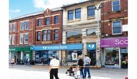 Yorkshire Bank<br>81 Carlton Street<br>Castleford<br>West Yorkshire<br>WF10 1BW