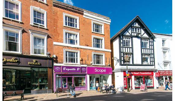 81 / 82 High Street<br>Banbury<br>Oxfordshire<br>OX16 5JG
