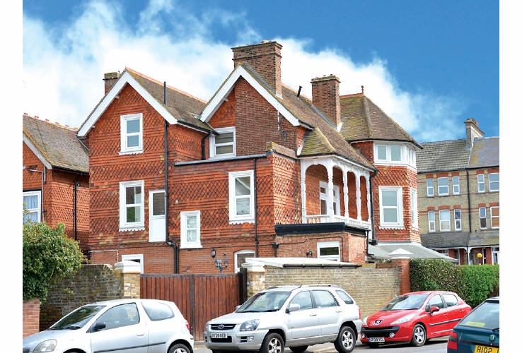 Property Auctions 24/May/2018 64 Westgate Bay Avenue, WestgateonSea