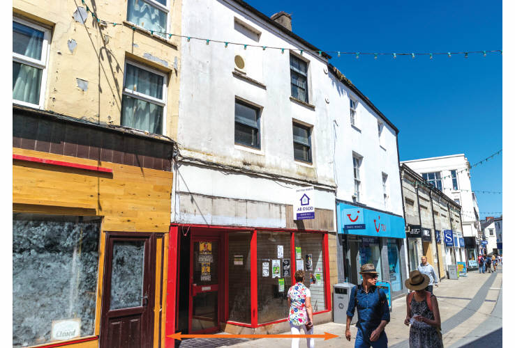Property Auctions 11/Jul/2018 217 High Street, Bangor, Gwynedd, LL57