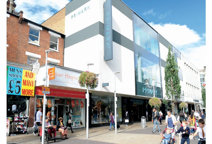 Property Auctions 18/Oct/2018 127 High Road, Ilford, Greater London