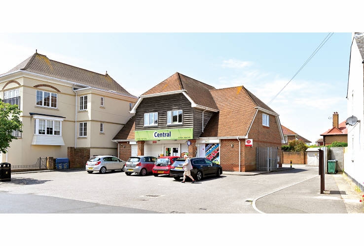Property Auctions 09/Jul/2020 44, 44a and 44b Summerley Lane, Felpham