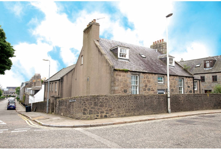 Property Auctions 09/Jul/2020 30 & 32 Merkland Road /30 Spital