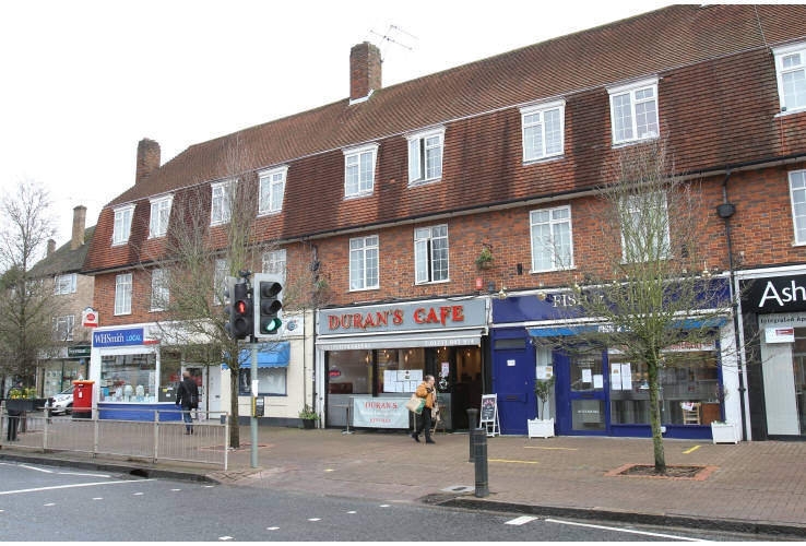 Property Auctions 11/Feb/2021 4 & 4a The Parade, Farnham Common, Buckinghamshire, SL2 3QJ