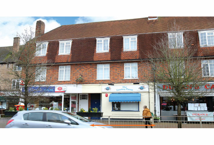 Property Auctions 11/Feb/2021 5 & 5a The Parade, Farnham Common, Buckinghamshire, SL2 3QJ