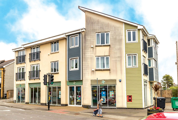 Property Auctions 21/Jul/2021 Sheppards Pharmacy, Coychurch Road