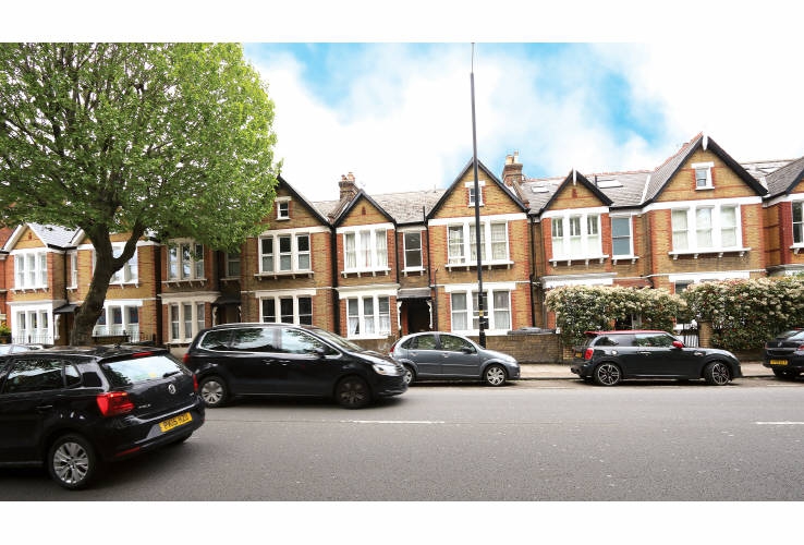 Property Auctions 16/Jun/2021 19 Cavendish Road, Clapham, London, SW12 0BH Acuitus