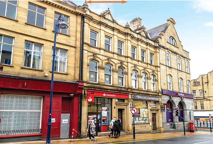 Property Auctions 16/Jun/2021 12 Northgate, Dewsbury, West Yorkshire